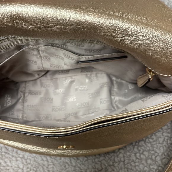 Michael Kors Gold leather medium purse. - Picture 5 of 7